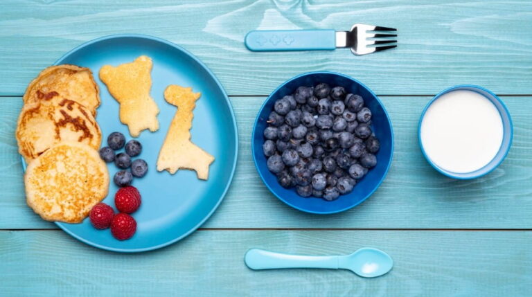 can dogs eat blueberries